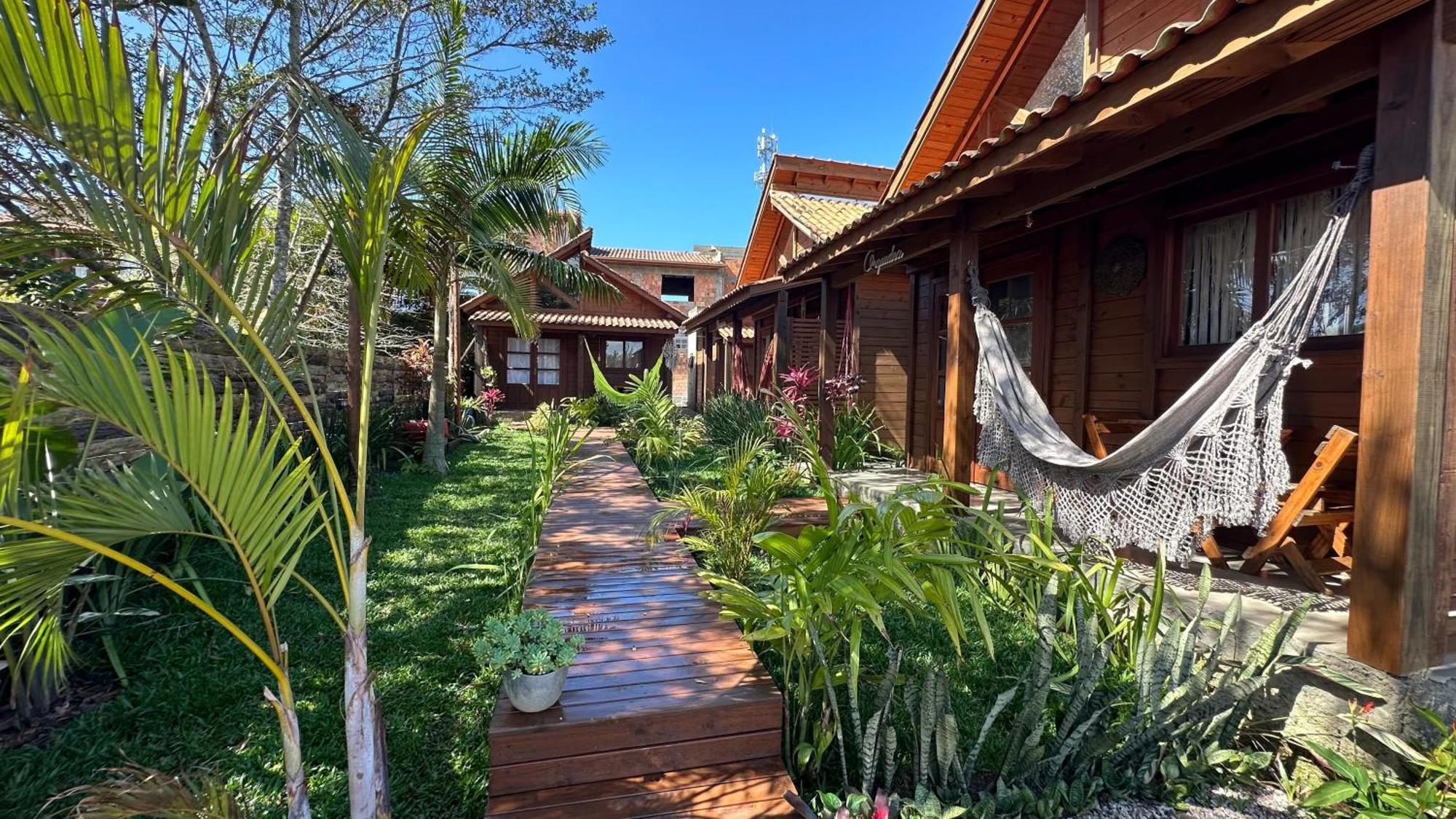 Casa Flor Hospedagens Villa Praia do Rosa Luaran gambar